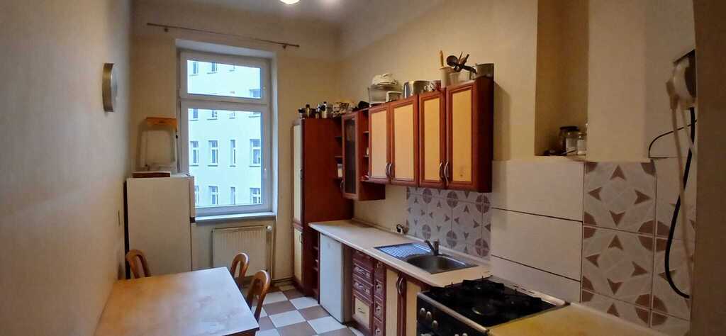 Na sprzedaż - 57,62 m2 - kamienica - 2 pokoje (3)