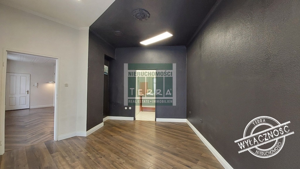 LOKAL na pierwszym piętrze przy Deptaku (8)