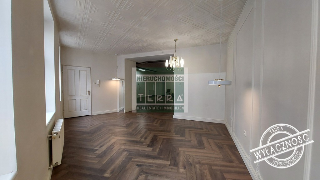 LOKAL na pierwszym piętrze przy Deptaku (13)