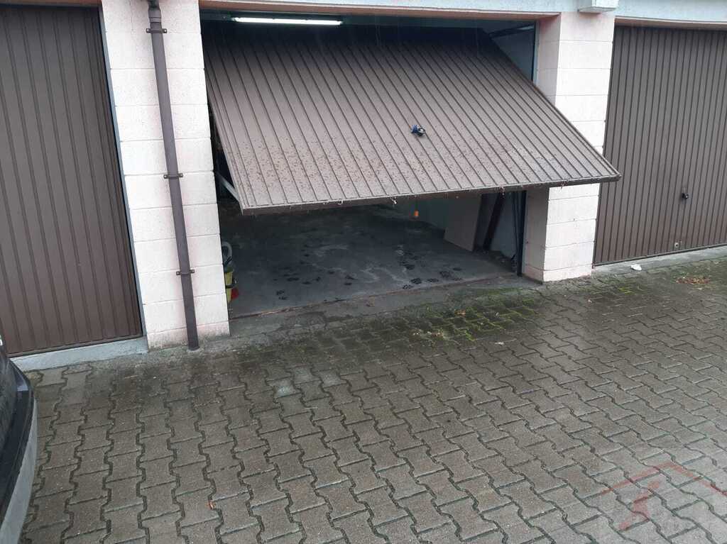 Garaż na sprzedaż .17 m2. Litewska (1)