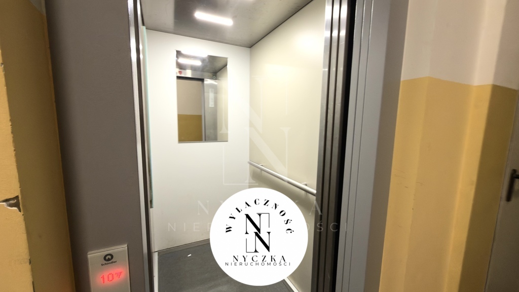 Kawalerka z pięknym widokiem na Panoramę Miasta! (11)