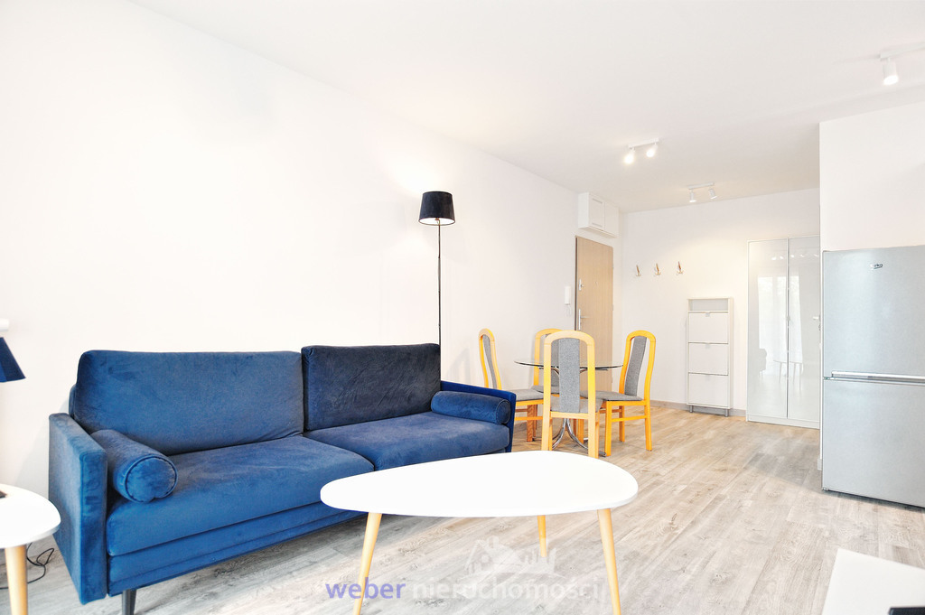 Mieszkanie z ogródkiem i miejscem postojowym (6)