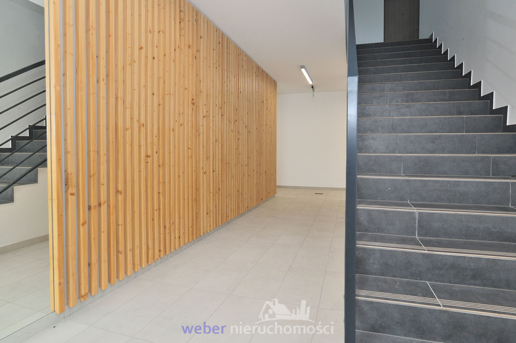 Mieszkanie z ogródkiem i miejscem postojowym (12)