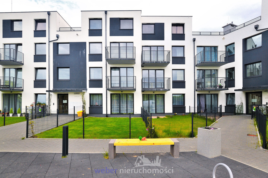 Mieszkanie z ogródkiem i miejscem postojowym (13)