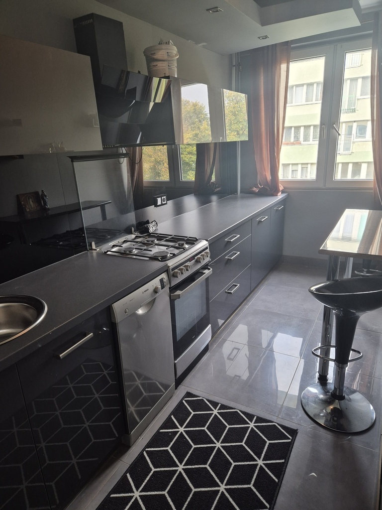 Tanio,2pok,2p,co,cw-miejskie-2100zł plus czynsz (2)