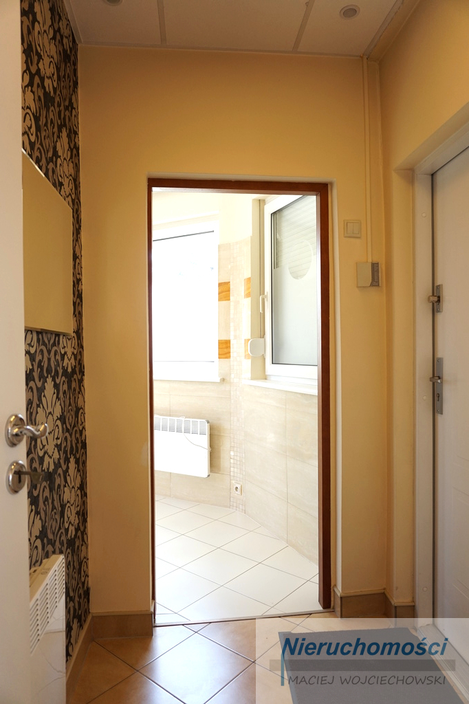 Samodzielny lokal użytkowy (6)