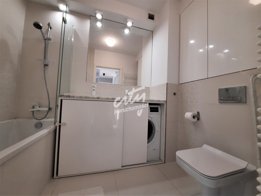 Stare Miasto, 2 pok z balkonem, winda (8)