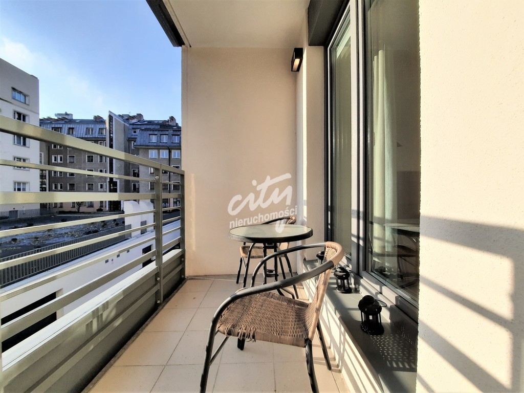 Stare Miasto, 2 pok z balkonem, winda (10)