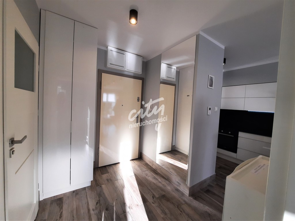 Stare Miasto, 2 pok z balkonem, winda (9)