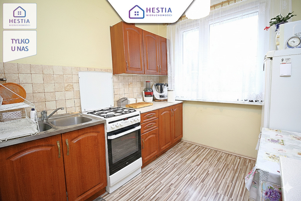 3 pokoje, balkon, miejsce parkingowe za szlabanem (10)