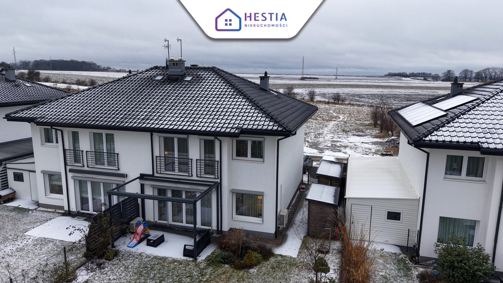 Przestronny dom w Mierzynie do wprowadzenia! (28)