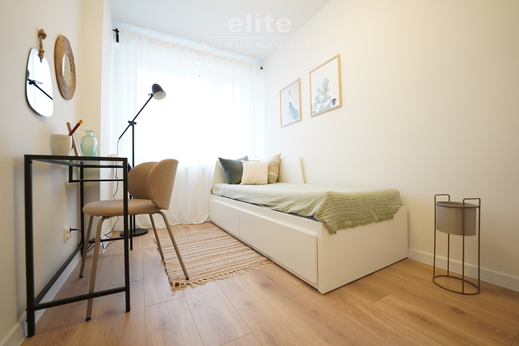 Na wynajem mieszkanie dwupokojowe z balkonem (4)