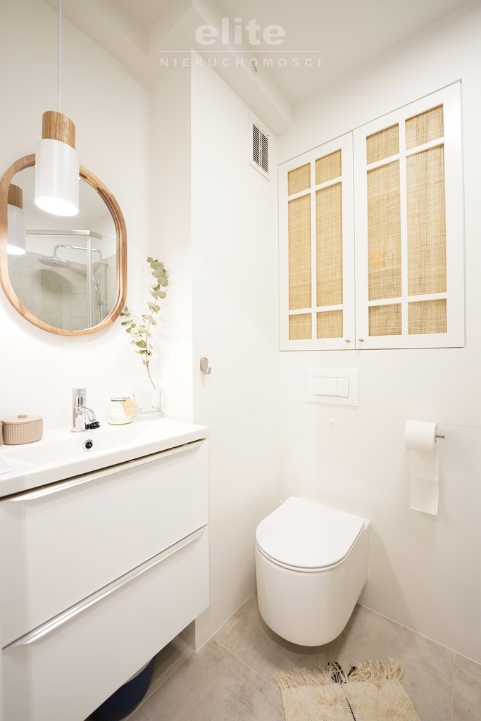 Na wynajem mieszkanie dwupokojowe z balkonem (8)