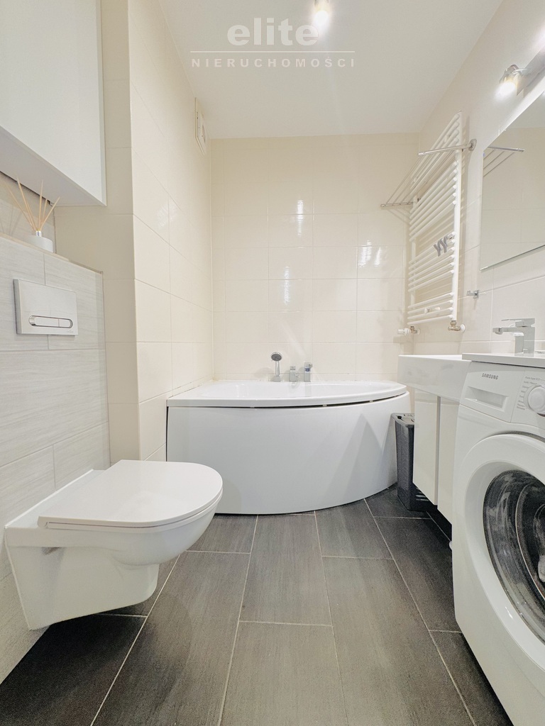 Gumieńce 2 pok. z balkonem i m. postojowym (8)