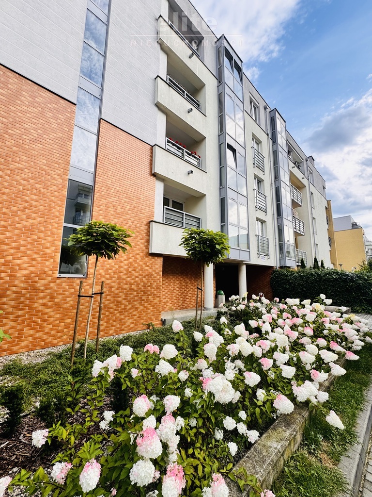 Gumieńce 2 pok. z balkonem i m. postojowym (10)