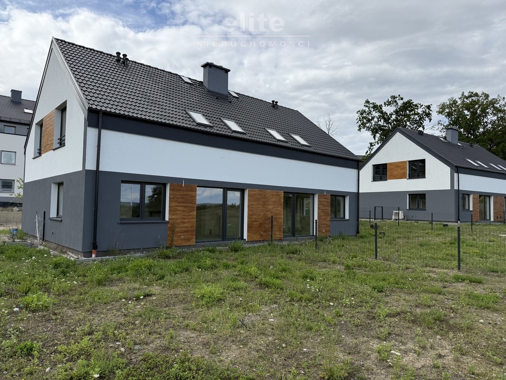 Na sprzedaż ostatni bliźniak 5 pokoi ślepa ulica (1)