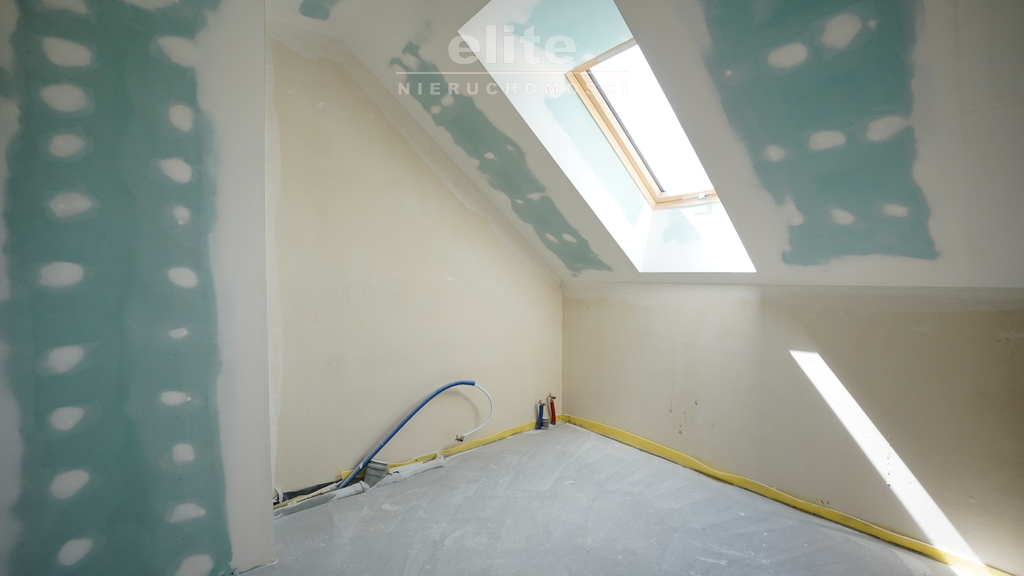 Na sprzedaż ostatni bliźniak 5 pokoi ślepa ulica (18)