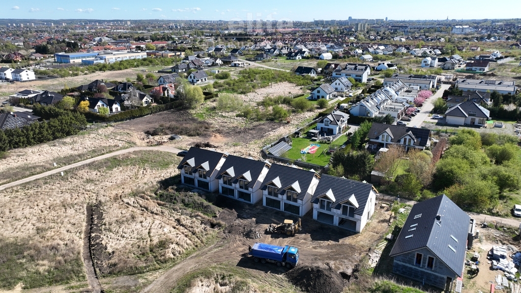 Bliźniaki na Mierzynie z rekuperacją , pom. ciepła (1)