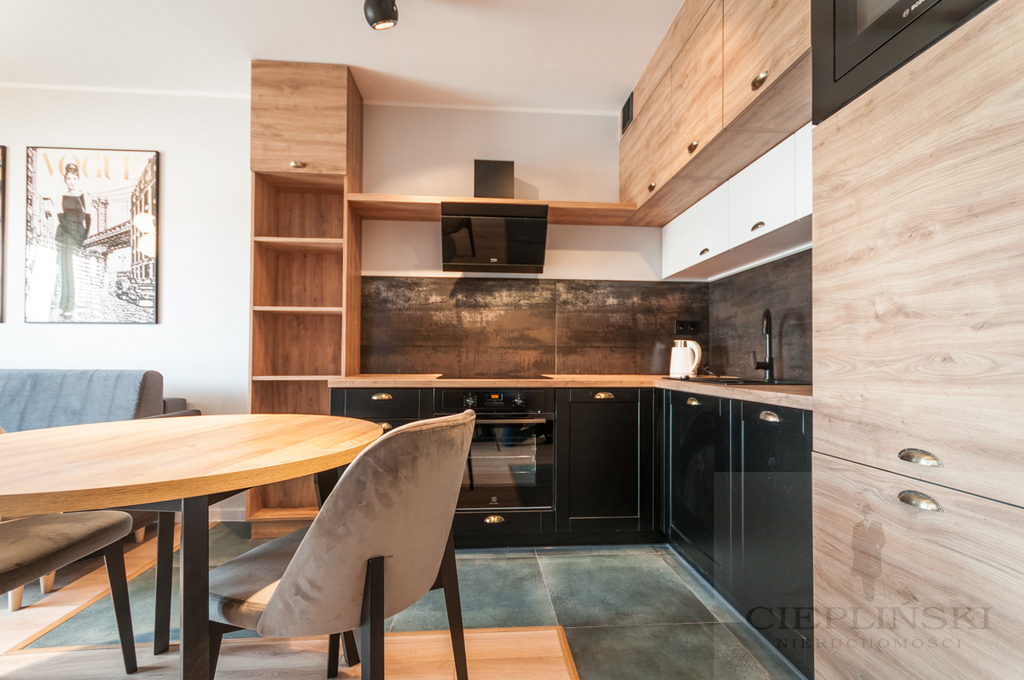 piękna kawalerka w nowym budynku w centrum (3)