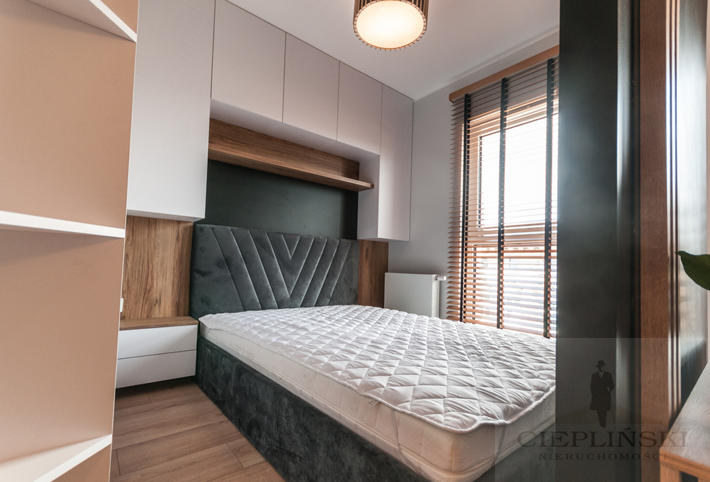 piękna kawalerka w nowym budynku w centrum (9)