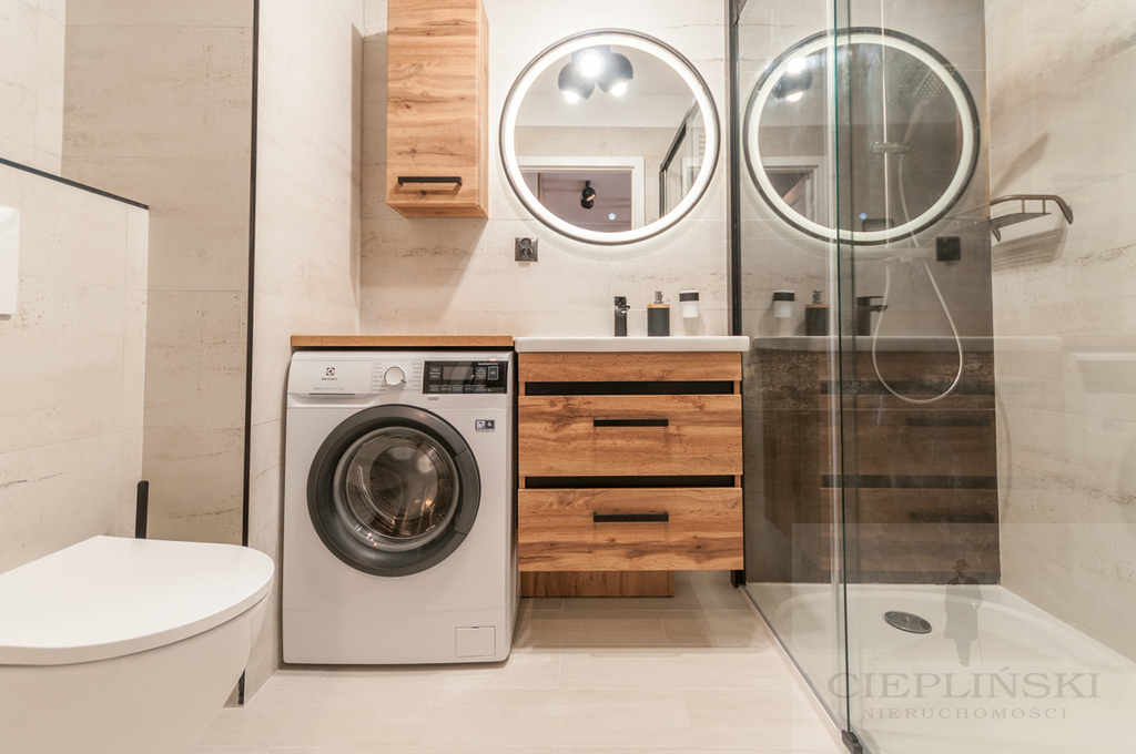 piękna kawalerka w nowym budynku w centrum (11)