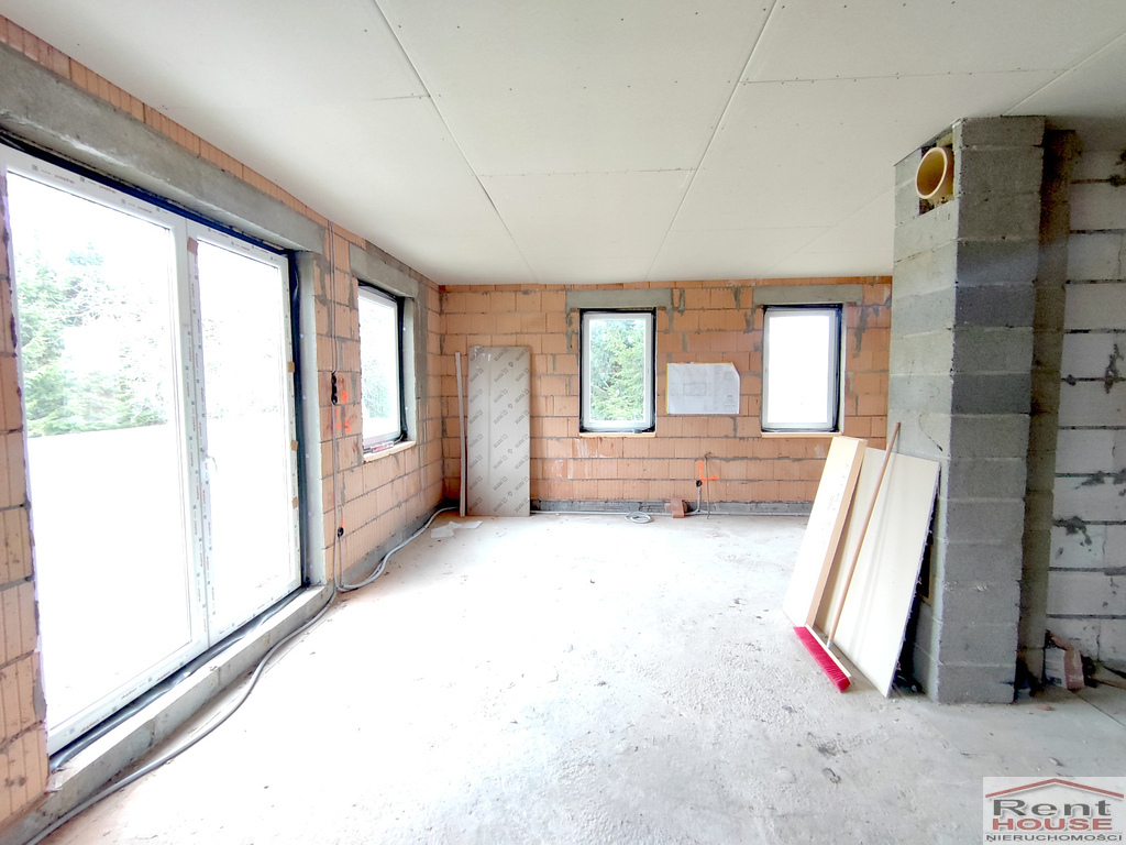 Dom wolnostojący, stan surowy zamknięty (9)