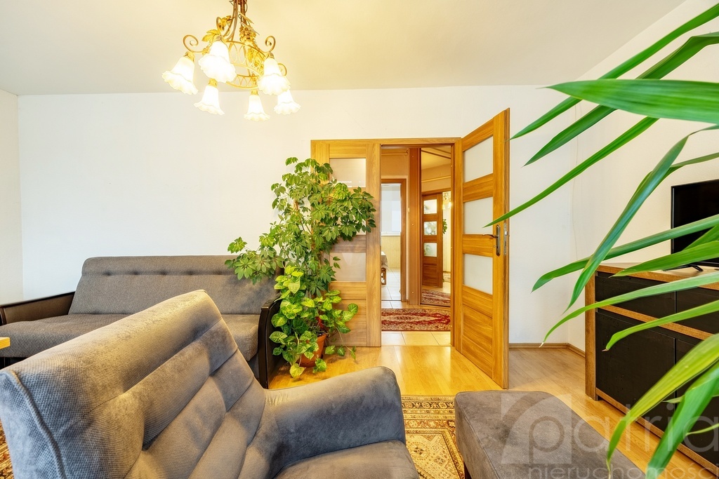 Stare Miasto, 3 pokoje,  parter 61,62 m2, balkon (6)