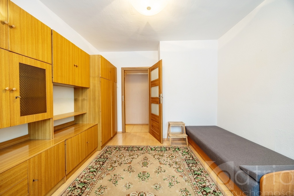 Stare Miasto, 3 pokoje,  parter 61,62 m2, balkon (5)