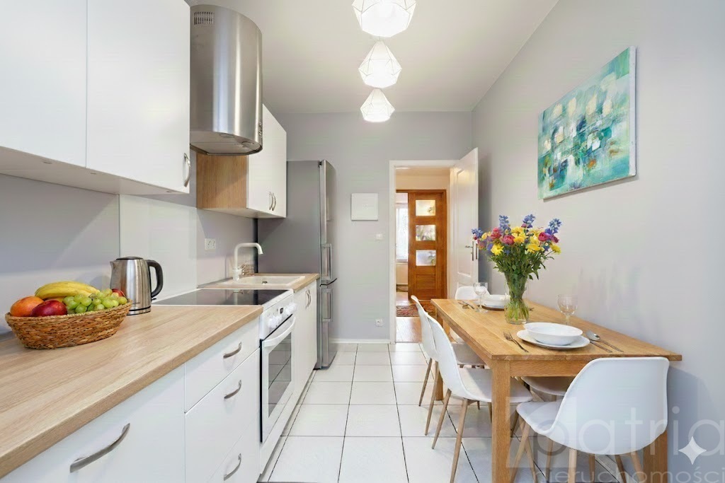 Stare Miasto, 3 pokoje,  parter 61,62 m2, balkon (2)