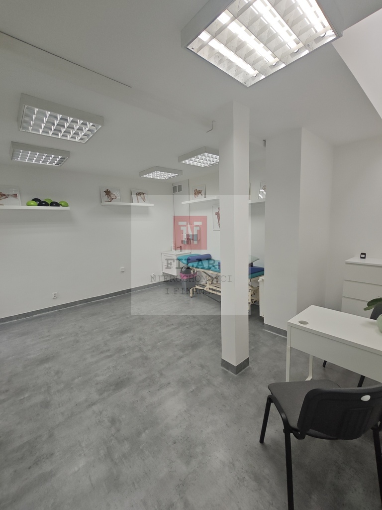 Centrum-lokal pod gabinety medyczne (7)