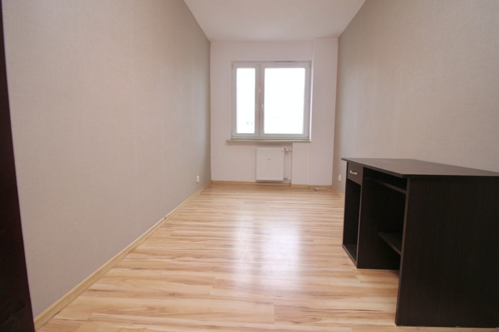 Rozkładowe mieszkanie 3 pok na Chopina (8)