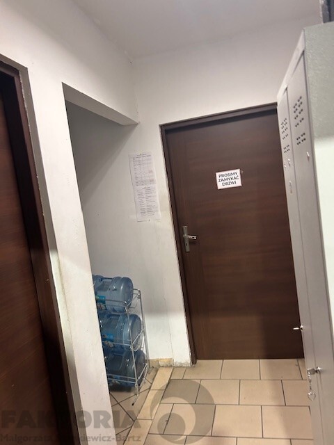 Wynajem hala produkcyjna 411 m2; 25zł/m2 (8)