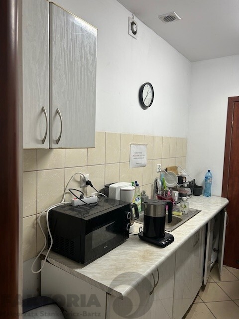 Wynajem hala produkcyjna 411 m2; 25zł/m2 (11)