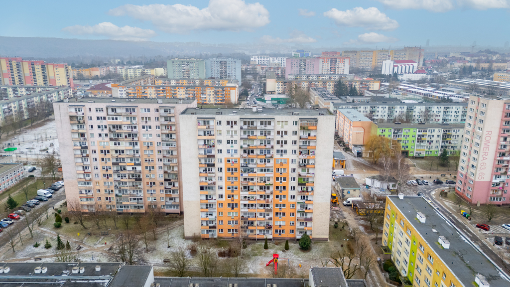 Ustawne mieszkanie 3-pok. w cichej okolicy! (30)