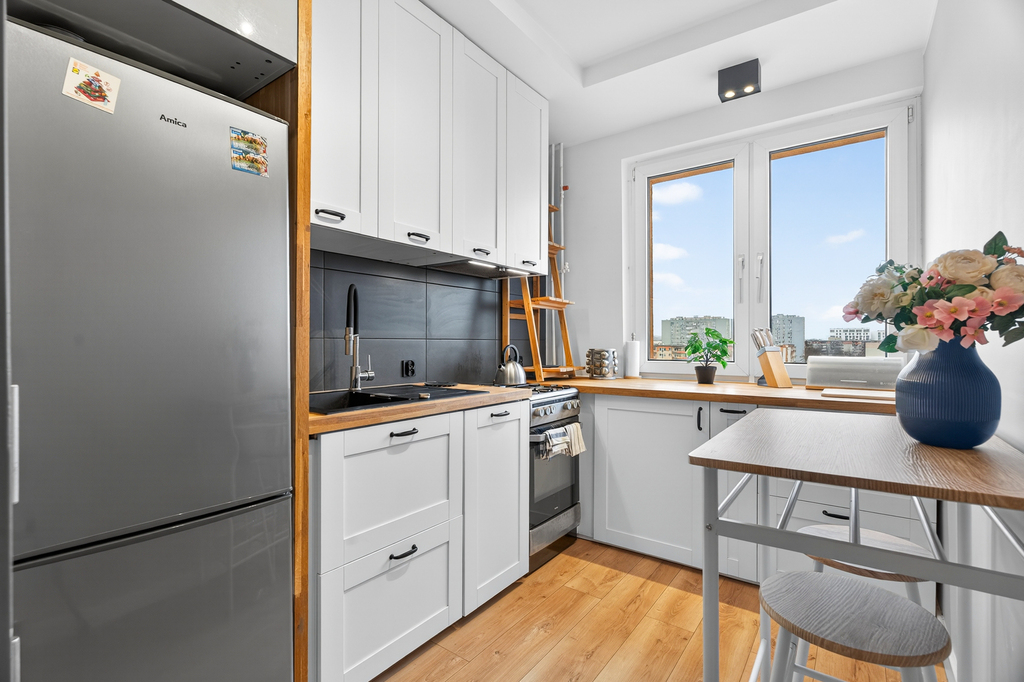 Ustawne mieszkanie 3-pok. w cichej okolicy! (9)