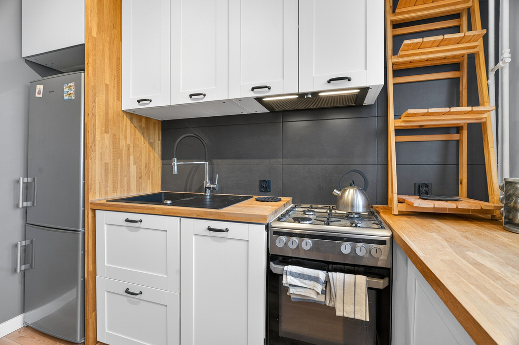 Ustawne mieszkanie 3-pok. w cichej okolicy! (10)