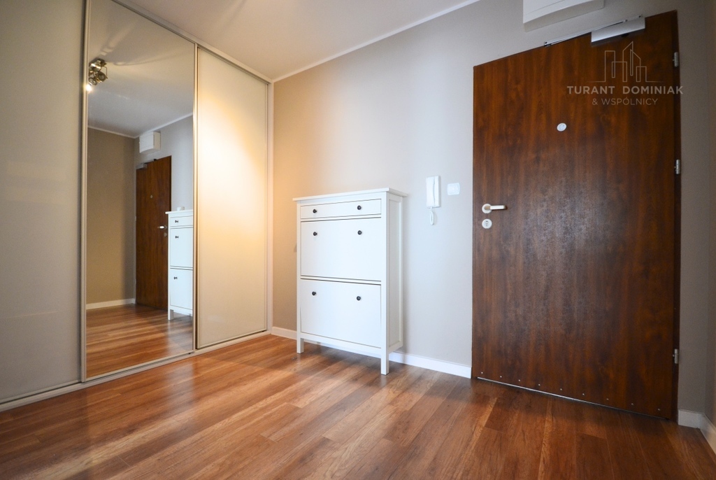 Słoneczne dwupokojowe mieszkanie z balkonem (8)