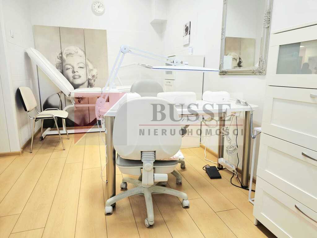 Lokal usługowy 99 m2 w centrum! Sprzedaż z VAT 23% (4)