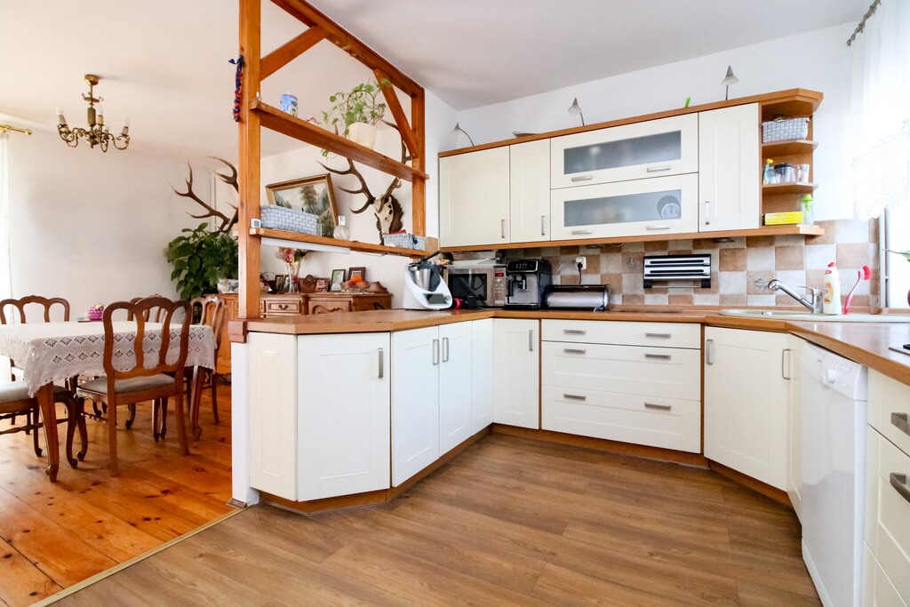 Ul. Warzywna*Duży Dom*2 rodziny*2 garaże | piwnica (3)