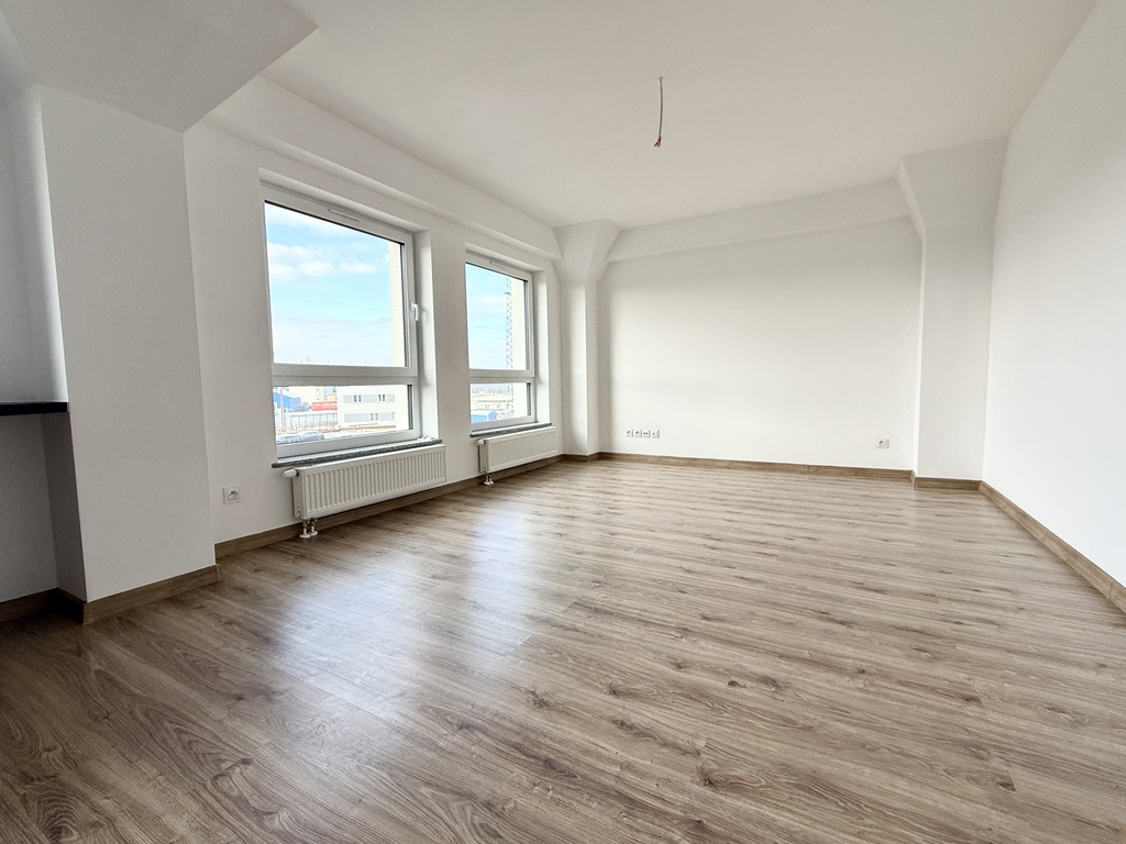 Słoneczna kawalerka na zamkniętym Osiedlu! (3)