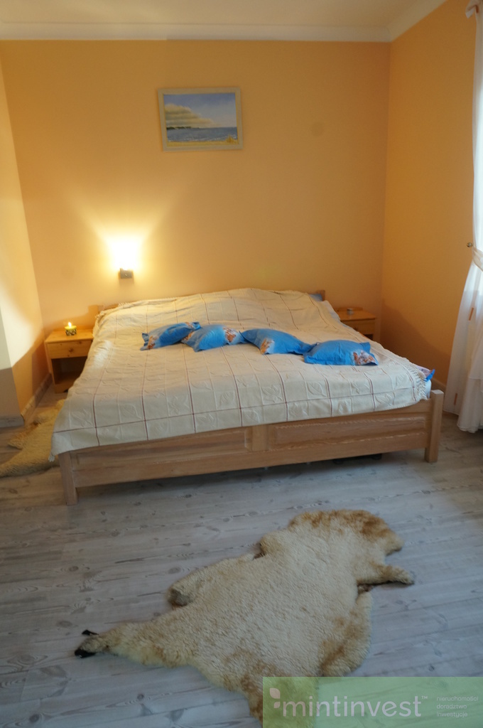 Posiadłość z krytym basenem (11)