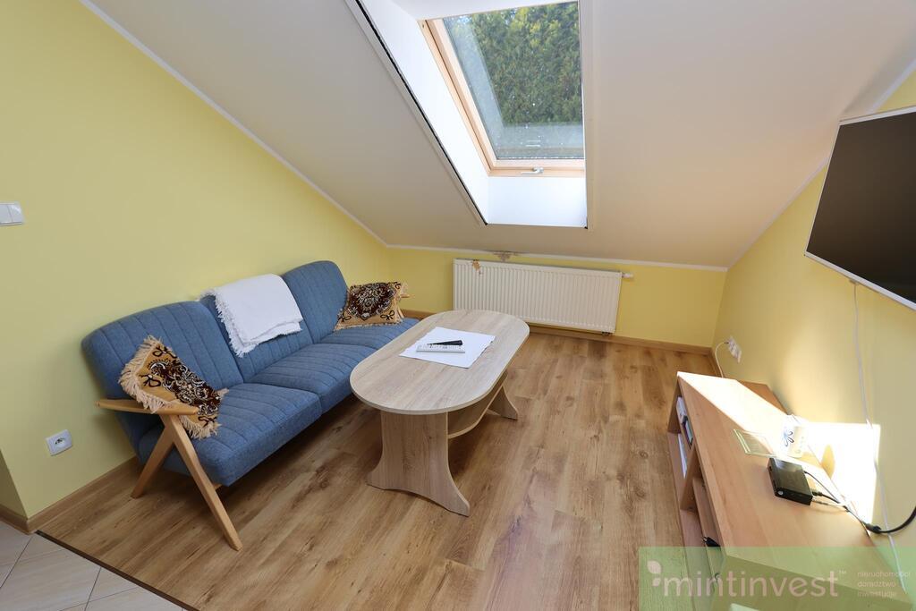 Posiadłość z krytym basenem (28)