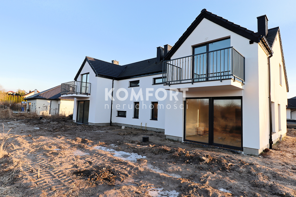 Zamieszkaj w Dobrej i miej widok na pola i las (3)