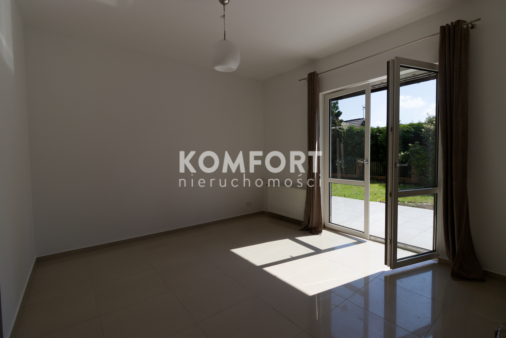 Luksusowy dom z ogrodem na osiedlu zamkniętym (2)