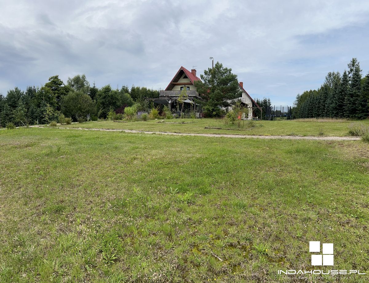 2 domy, linia brzegowa jeziora. MPZP mieszkaniowo  (2)