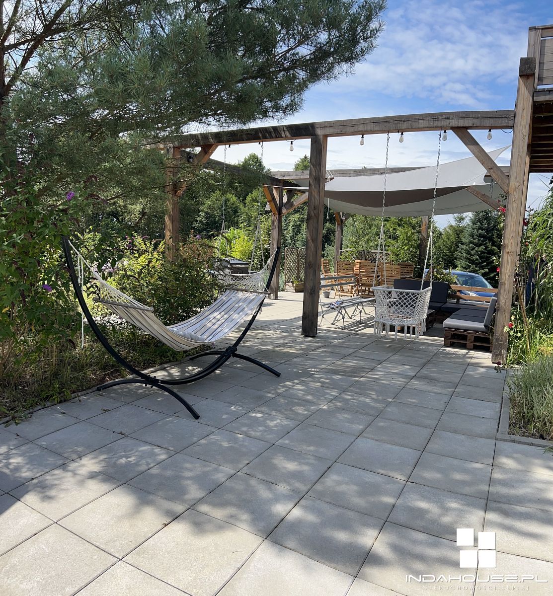 2 domy, linia brzegowa jeziora. MPZP mieszkaniowo  (5)