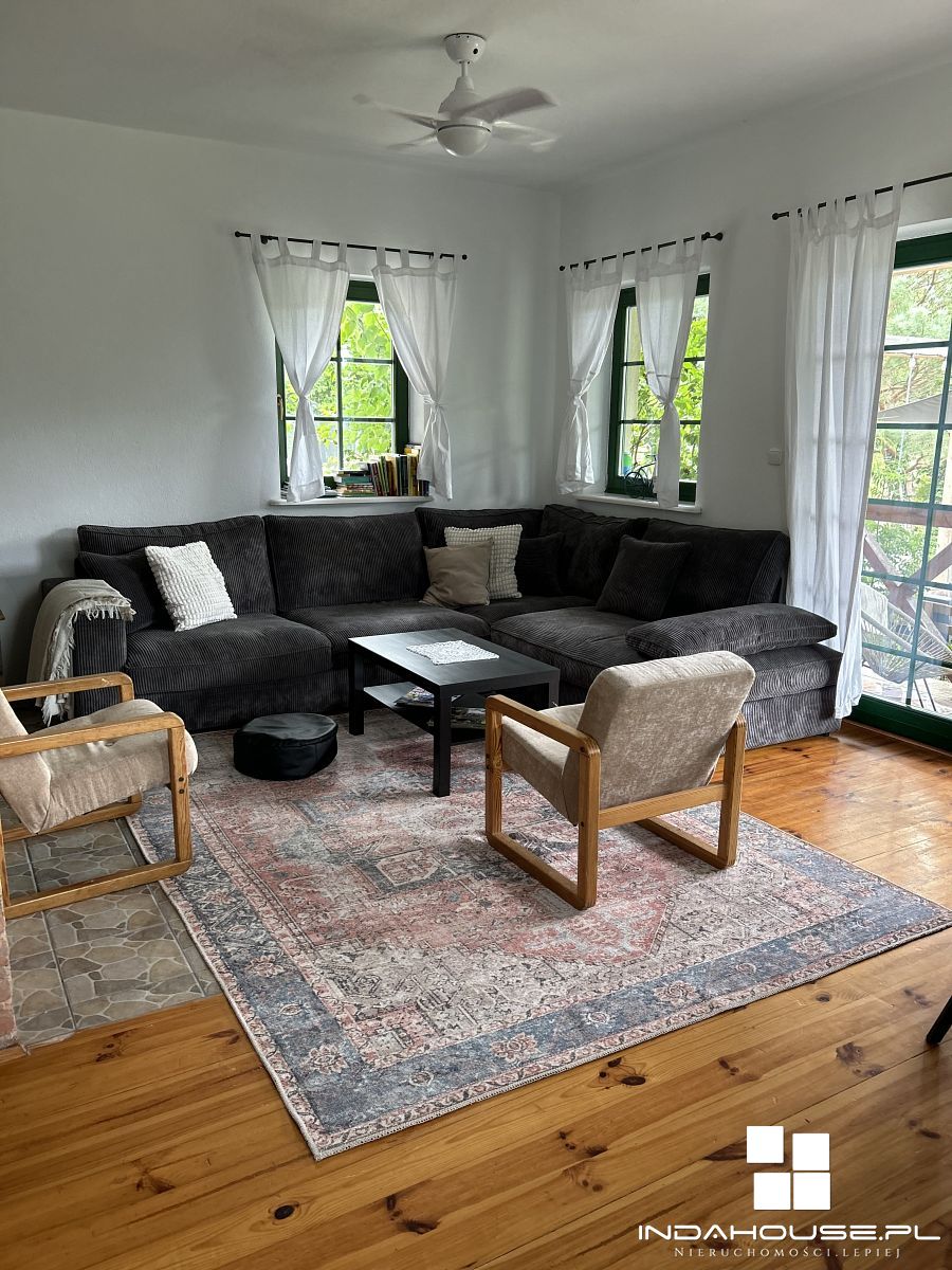 2 domy, linia brzegowa jeziora. MPZP mieszkaniowo  (6)