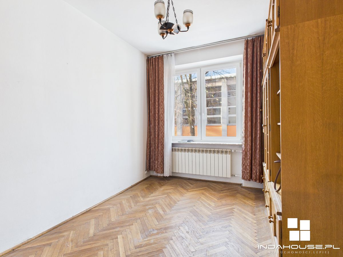 Wysokie mieszkanie 285 cm, cegła , dostępny spacer (2)