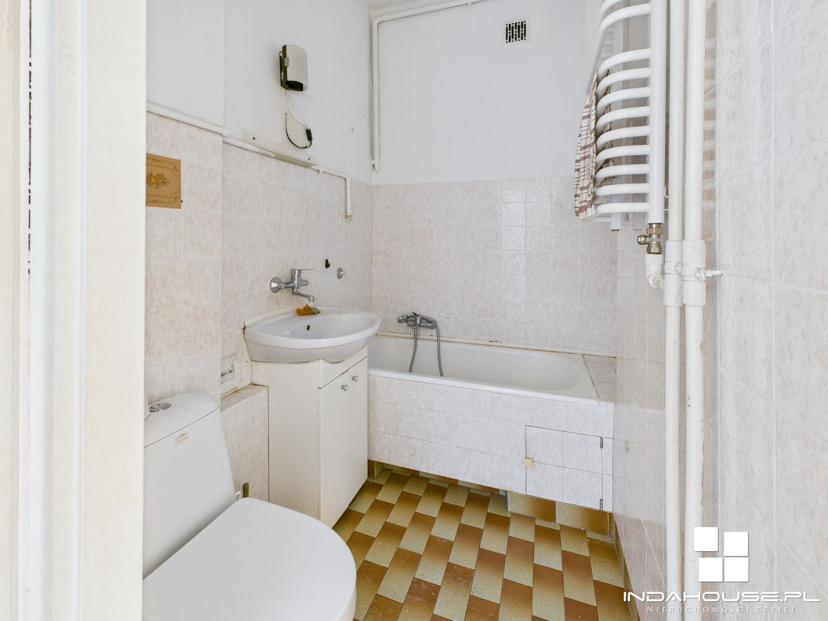 Wysokie mieszkanie 285 cm, cegła , dostępny spacer (6)