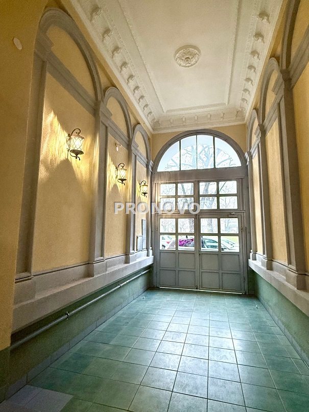 Kawalerka po generalnym remoncie Centrum. (8)